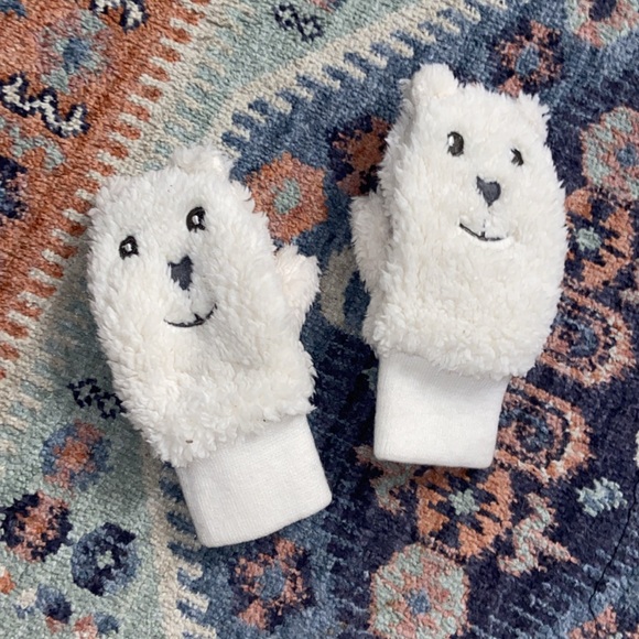 Baby Gap faux sherpa mittens polar bear winter accessories gloves toddler M/L - Picture 1 of 16